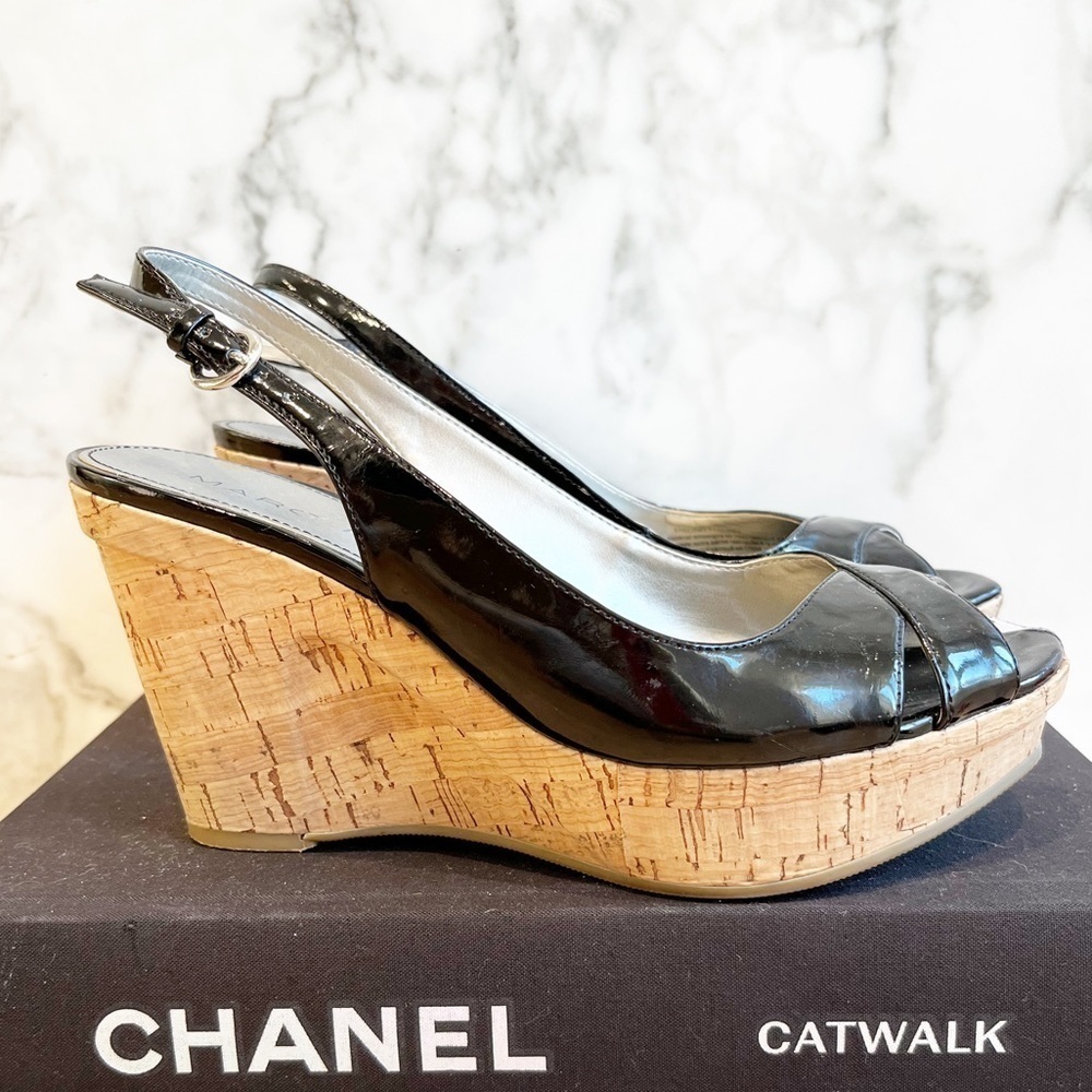 𝅺marc Fisher Black Patent Cork Wedge